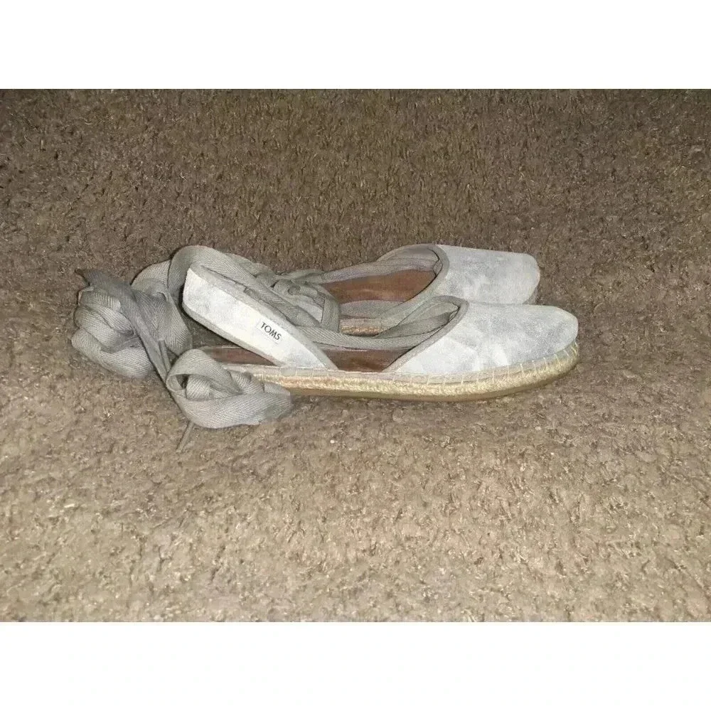 TOMS-Bella-Gray Tie Dye-Closed Toe-Suede-Tie Up Leg Espadrilles-Sz7-Excellent